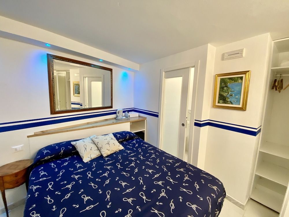 Giovanni Rooms Manarola Standard Double Room 6
