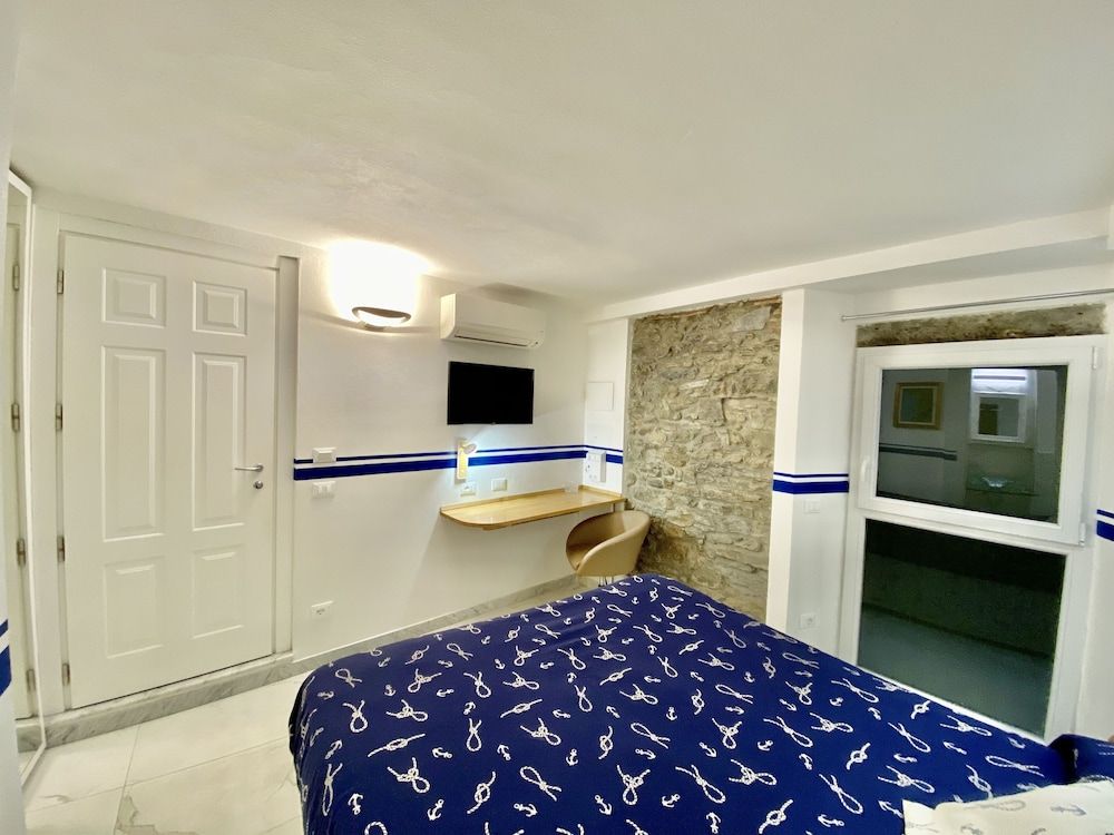 Giovanni Rooms Manarola Standard Double Room 15