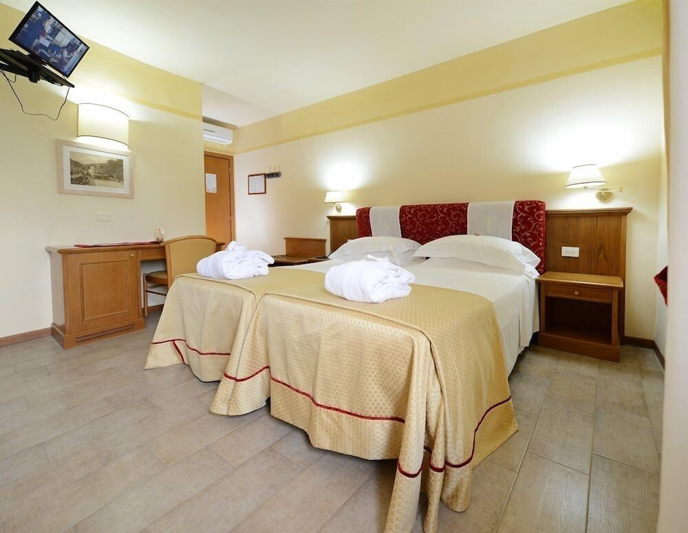 Comfort Twin Room