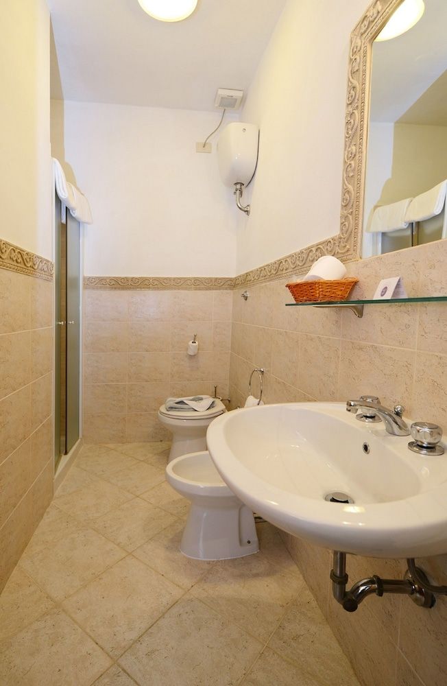 Comfort Single Room
