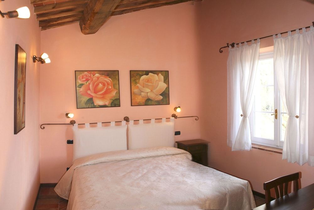 Double Room, 1 Queen Bed, Valley View
