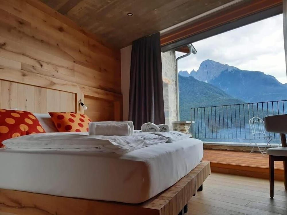 Agriturismo Ca' Pianazöla Luxury Triple Room, Mountain View