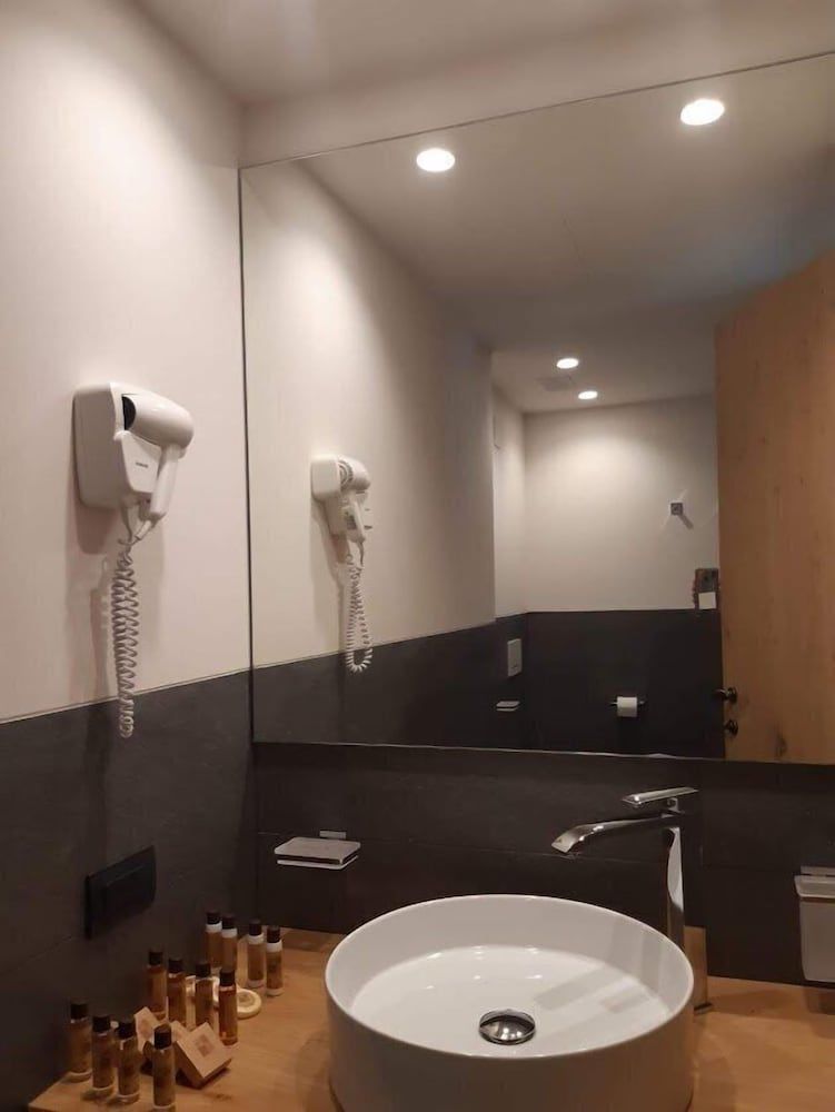 Agriturismo Ca' Pianazöla Luxury Quadruple Room, Mountain View 12