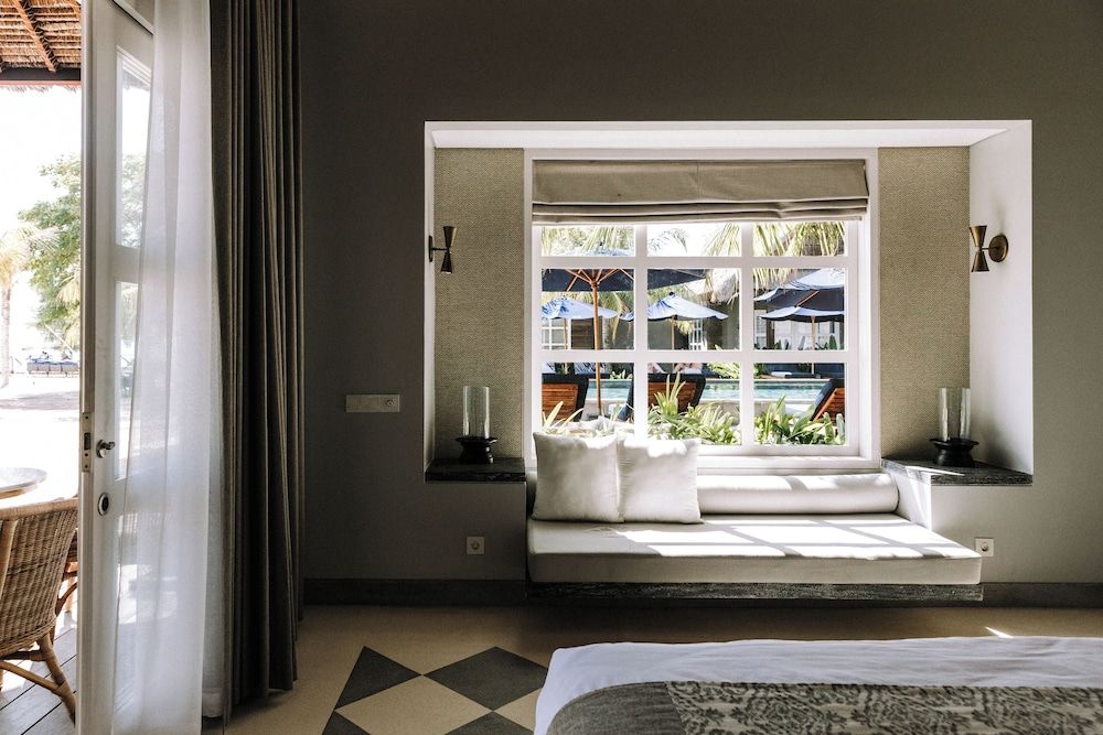 Meno House Deluxe Beachfront Villa 4