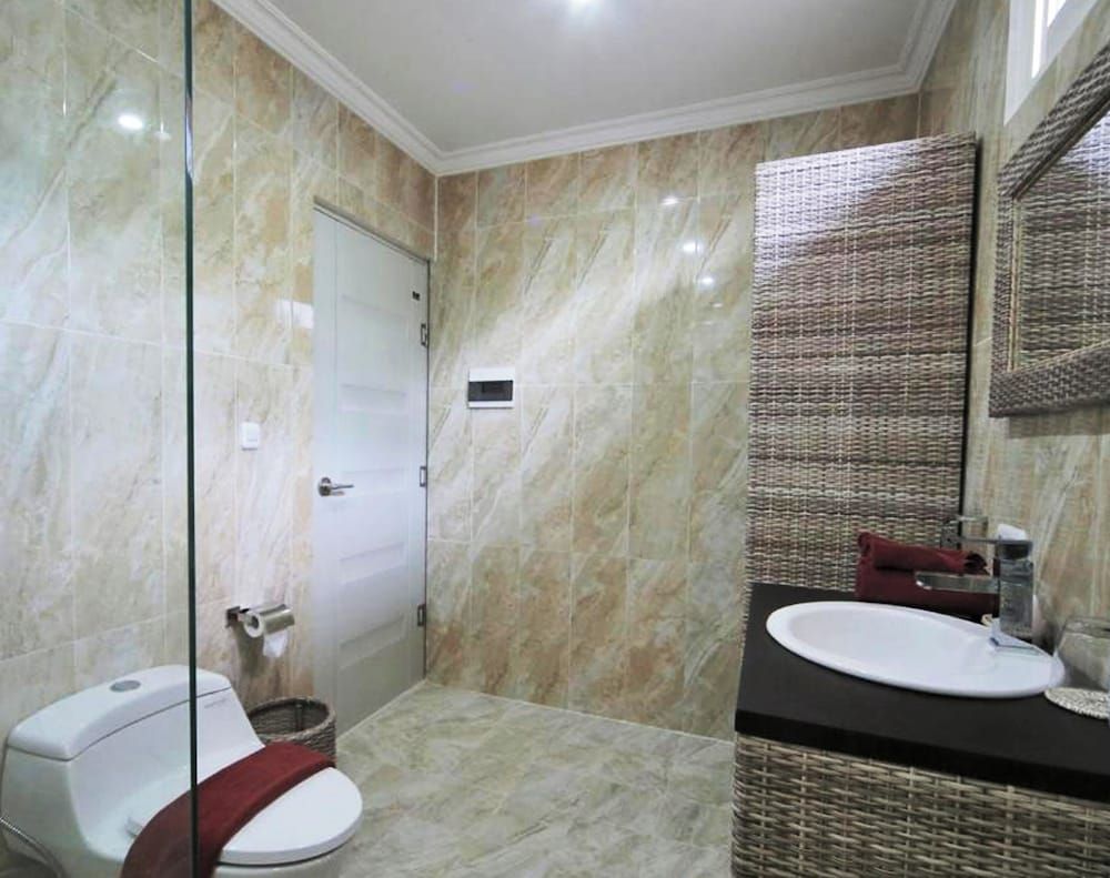 Meno Mojo Beach Resort Deluxe Double Room 10