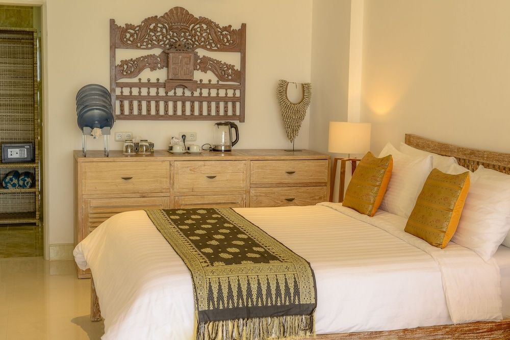 Meno Mojo Beach Resort Deluxe Double Room 3