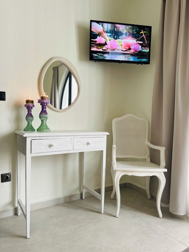 GT Suites Superior Apartment 14