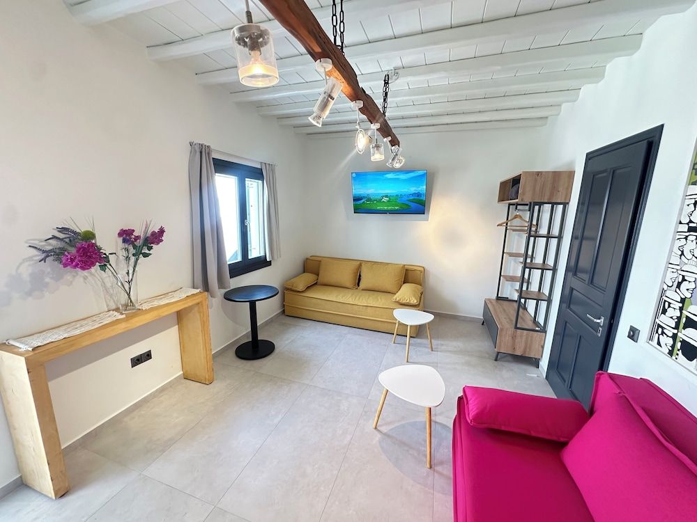 GT Suites Superior Apartment 23