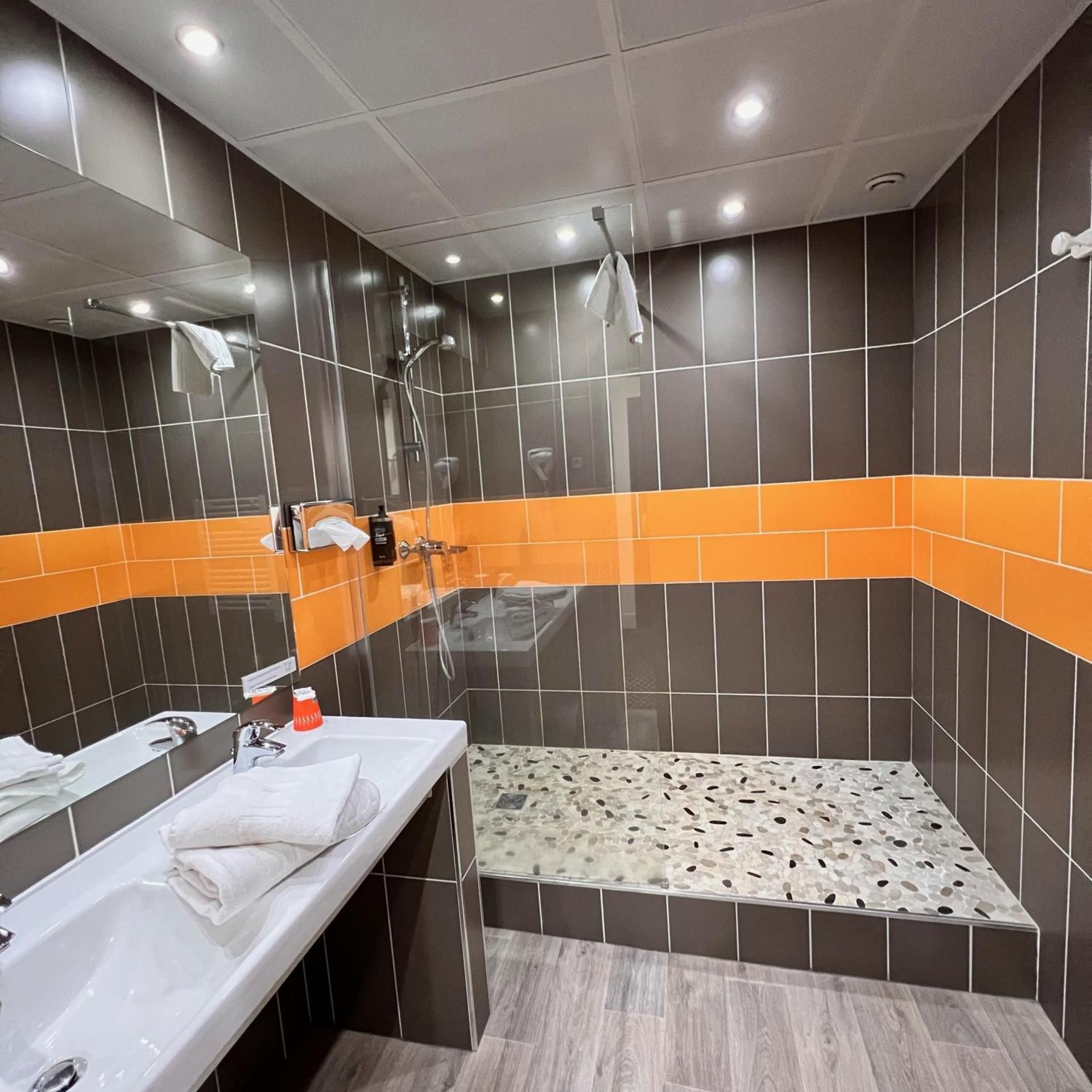 Grand Hotel de Valenciennes Privilege Double Room 3