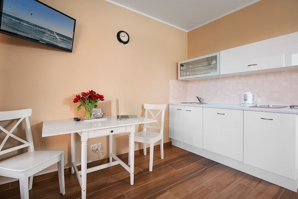 Apartinfo Aura Apartments Deluxe Studio, Balcony, River View (with parking - 150B) 8