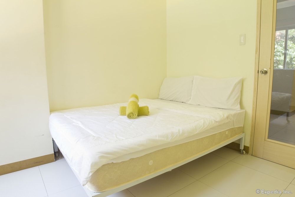Standard Single Room, 1 Queen Bed