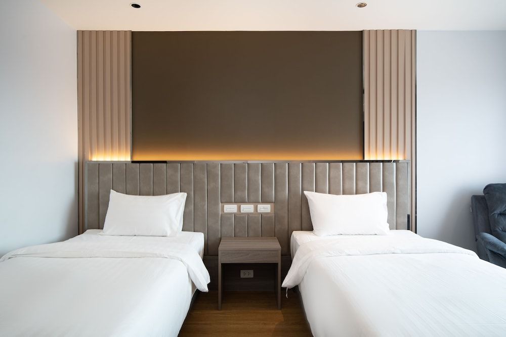 Crystal Srivaree Suvarnabhumi Hotel Premium Twin Room 4