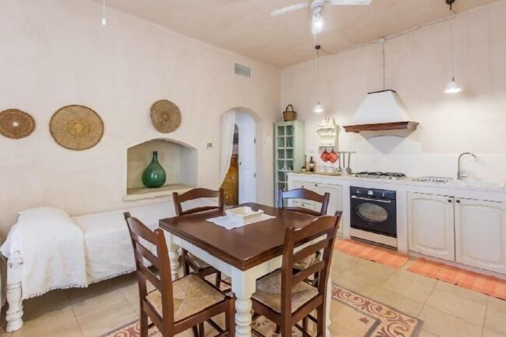 House, 1 Bedroom, Private Bathroom (Bilo)