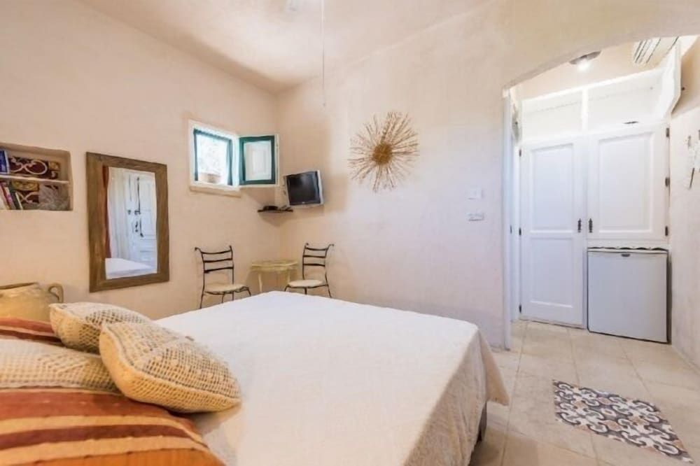 Studio, 1 Bedroom, Private Bathroom (Mono)