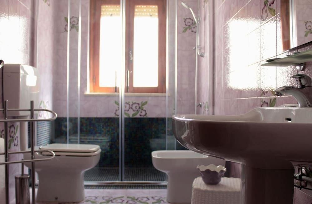 Glem B&B Quadruple Room, Private Bathroom (Mandorlo) 5