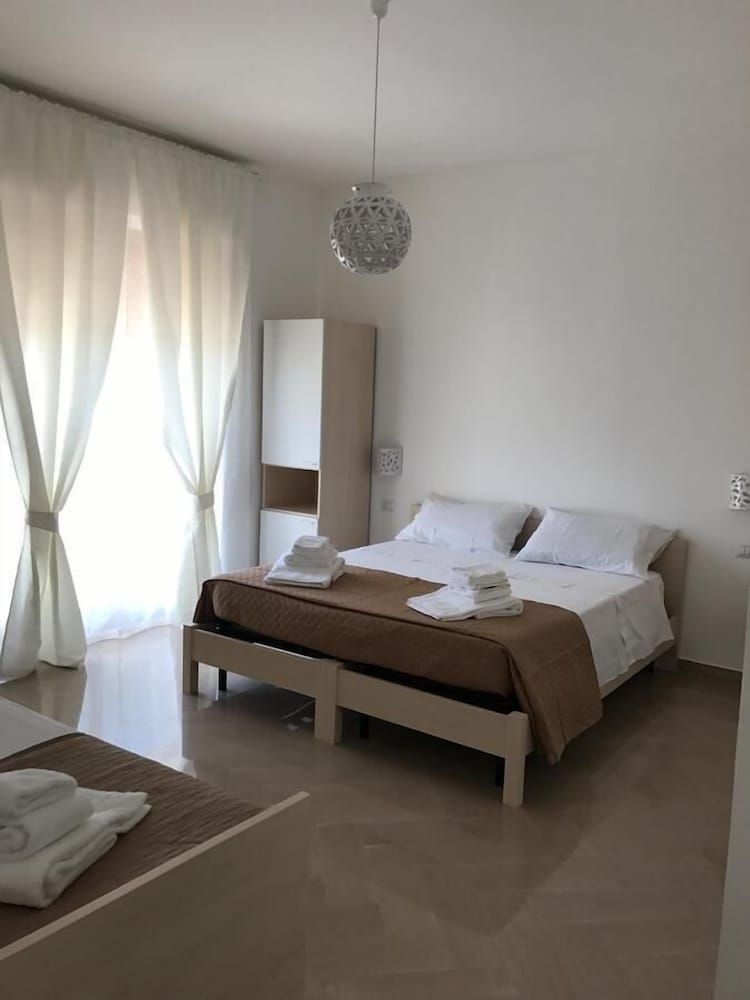 Double Room, Private Bathroom (External)