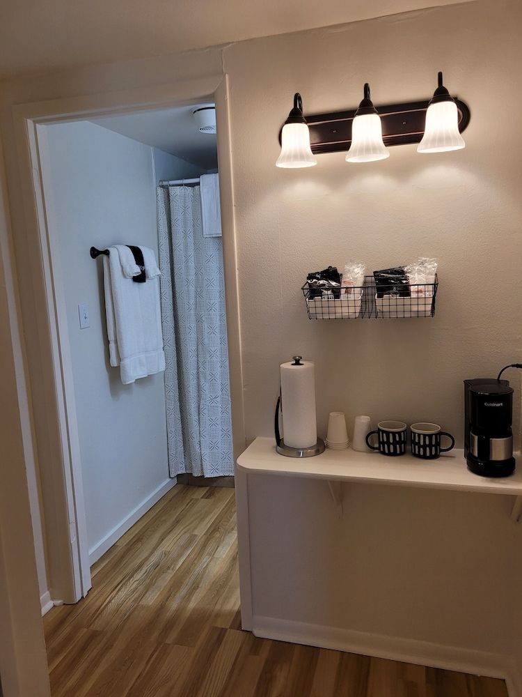 Mountainside Inn Economy Room 3