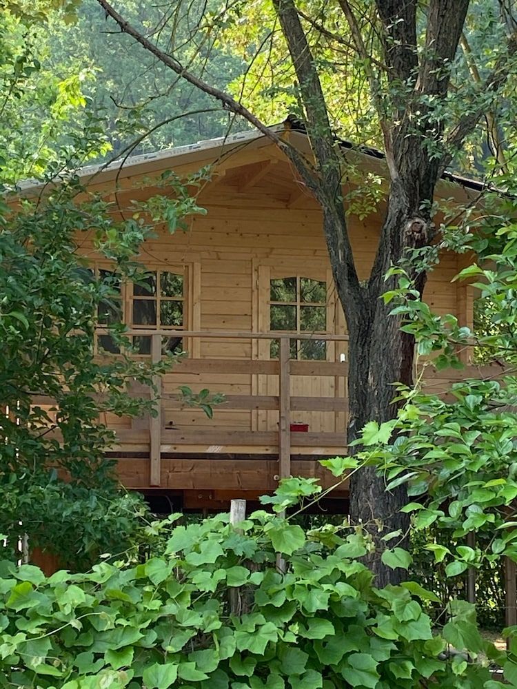 Studio, 1 Bedroom, Smoking, Balcony