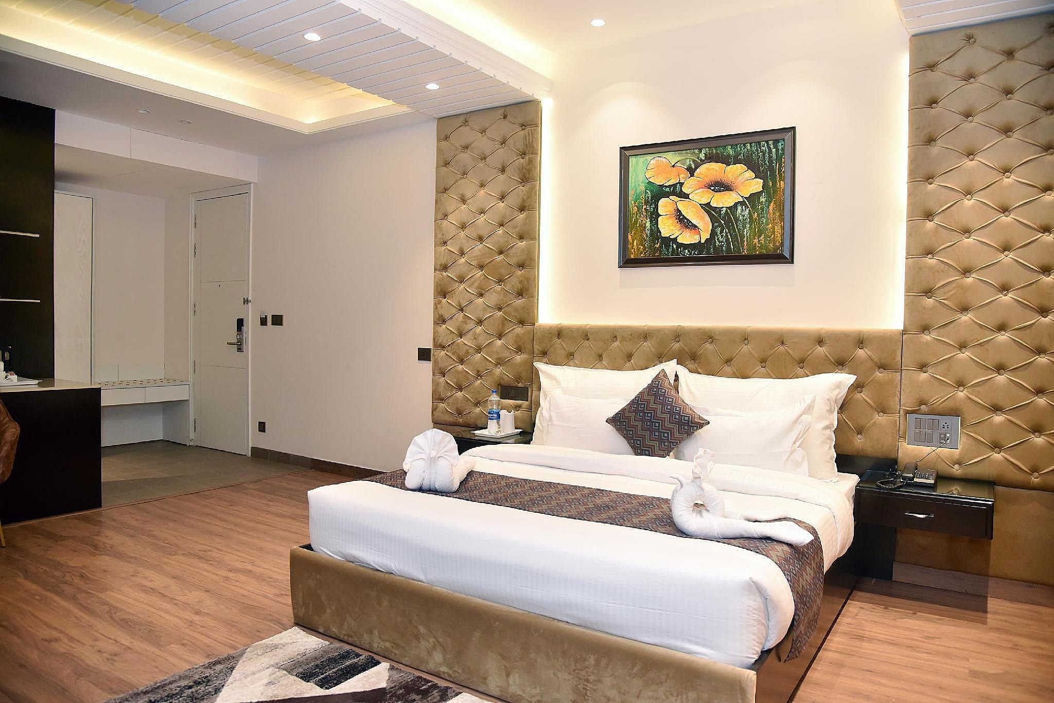 AnantVilas Shimla Hills Executive Room