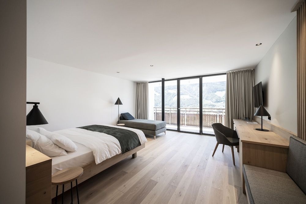 Deluxe Junior Suite