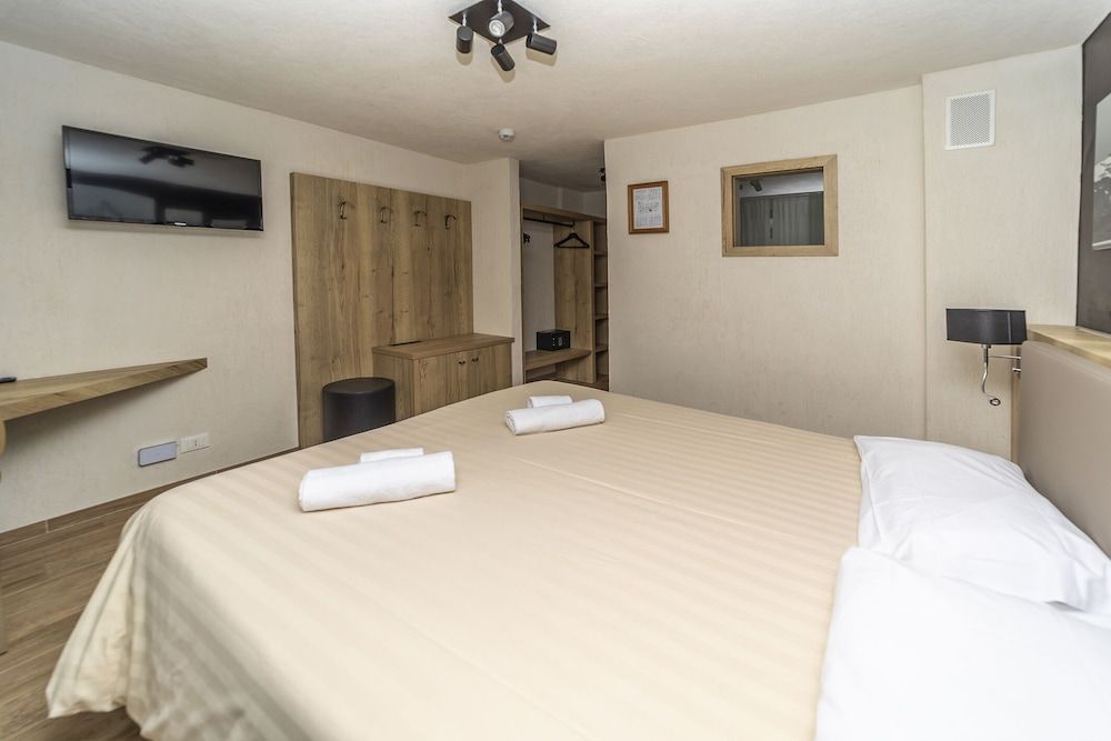 Superior Double or Twin Room, Mountain View