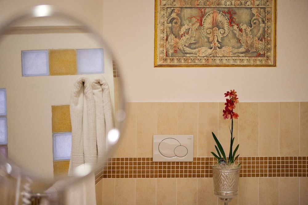 Triple Room, Ground Floor
