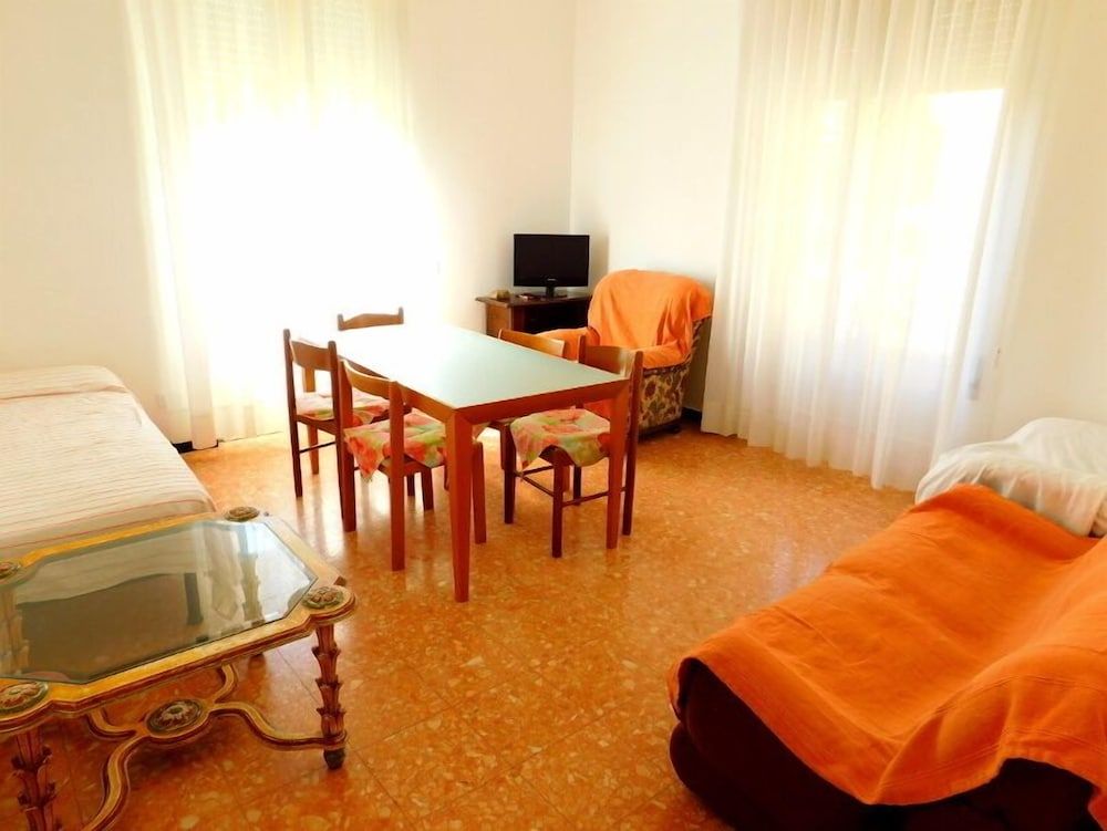 Silent Apartment