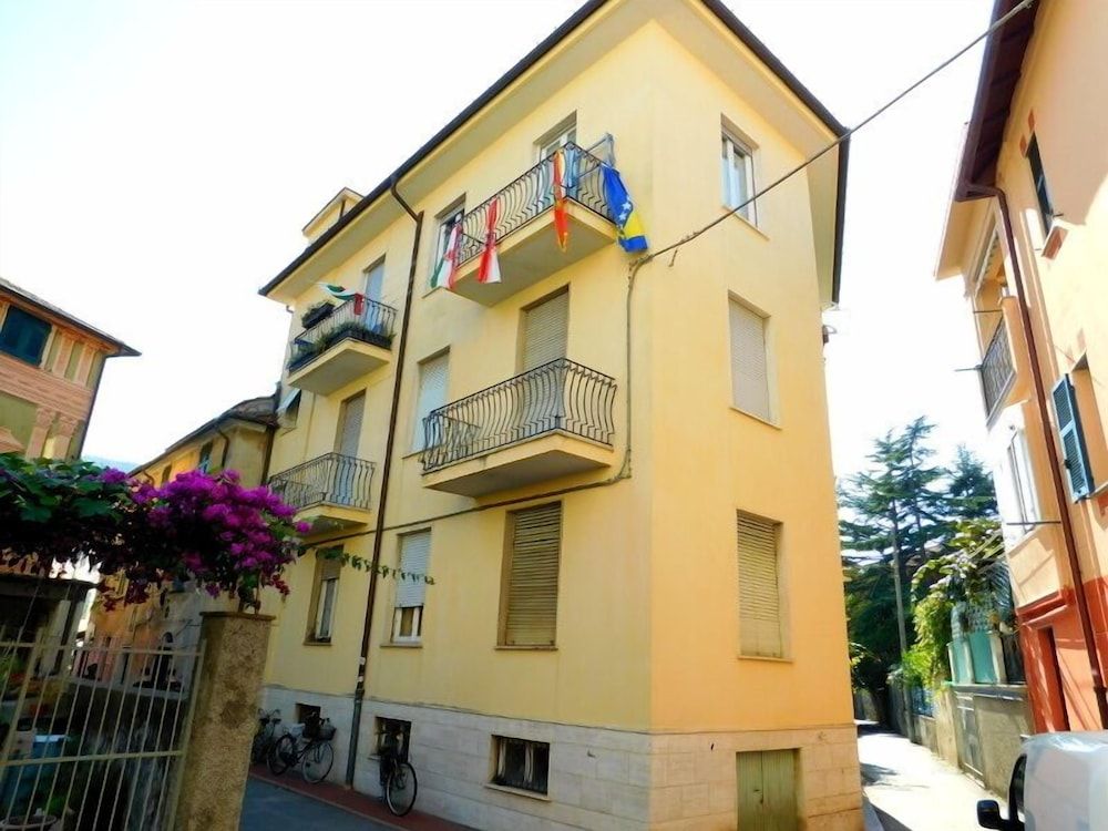 Silent Apartment