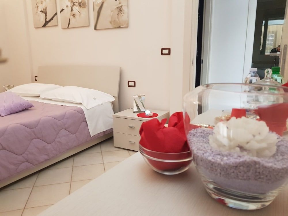 Basic Apartment, Kitchenette, Garden View