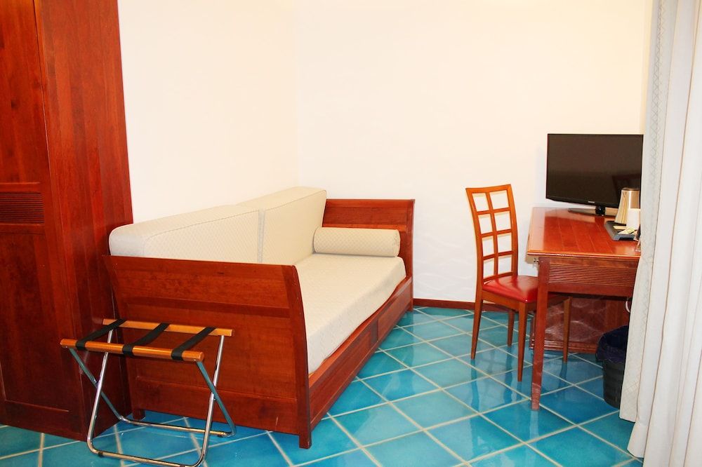 Hotel Pisacane Economy Single Room 5