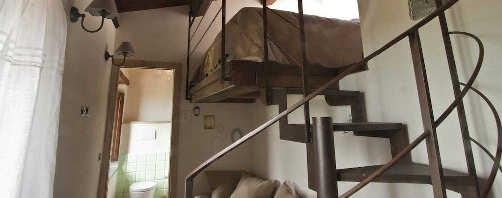 Double Room, Mezzanine