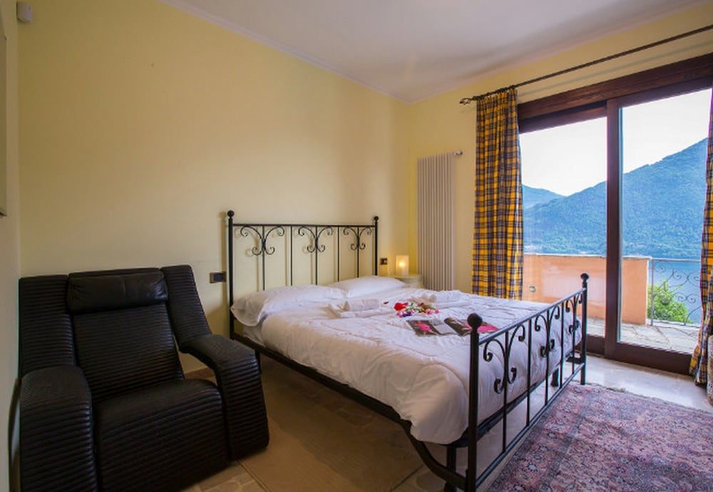 Family Villa, 5 Bedrooms, Mountainside (Villa Isola Verde (Main Villa))