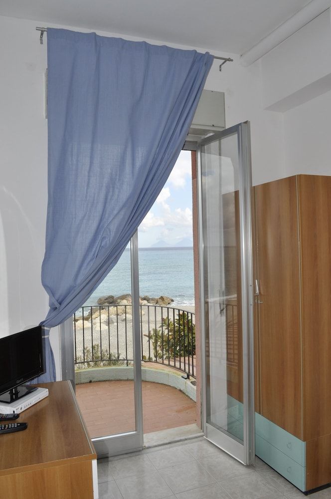 Hotel La Scogliera
