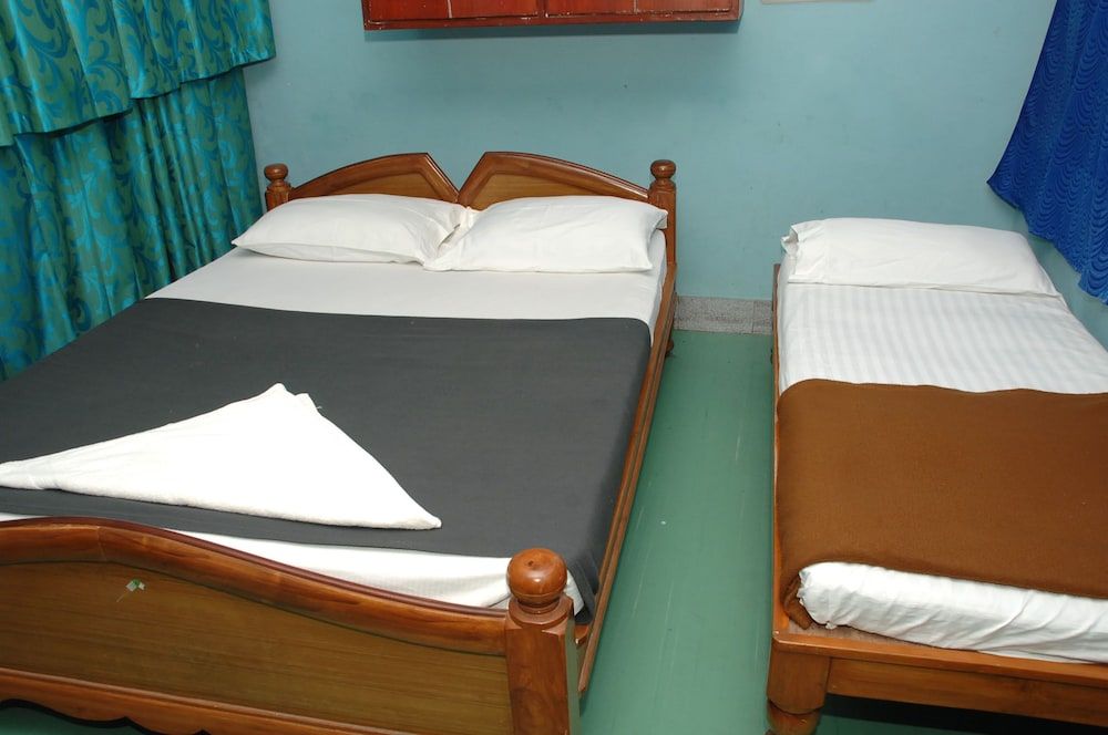 undefined ELEGANT GUEST HOUSE 8