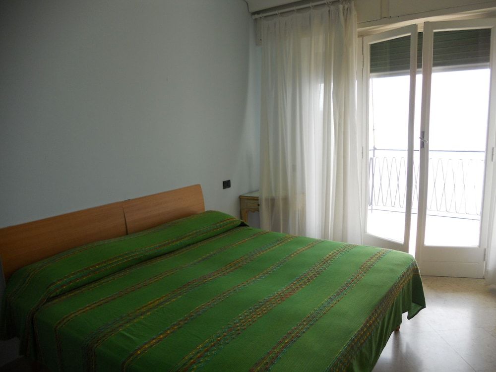 Apartment, 1 Bedroom, Smoking, Balcony