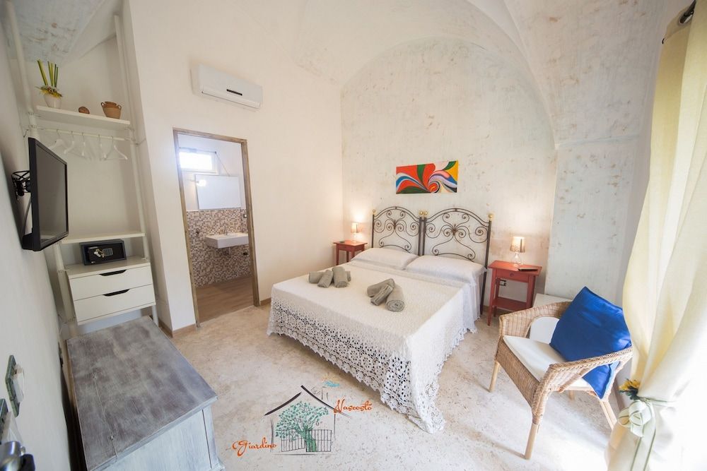 Double Room, Garden View (Granaio)