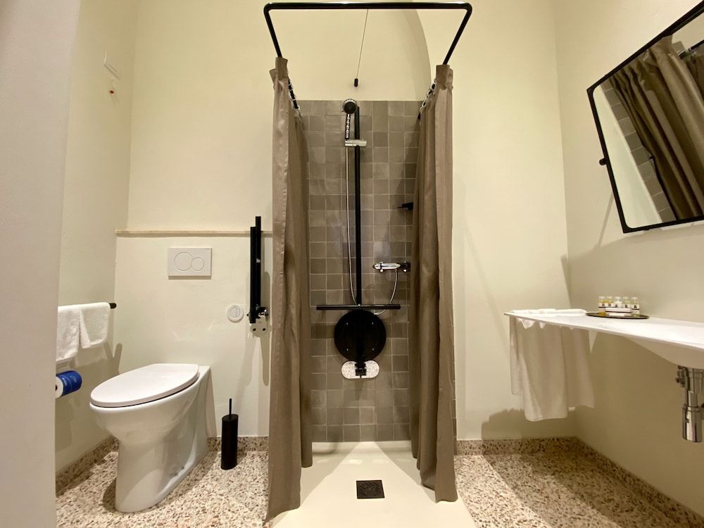 Palazzo Essenza Standard Double Room 11