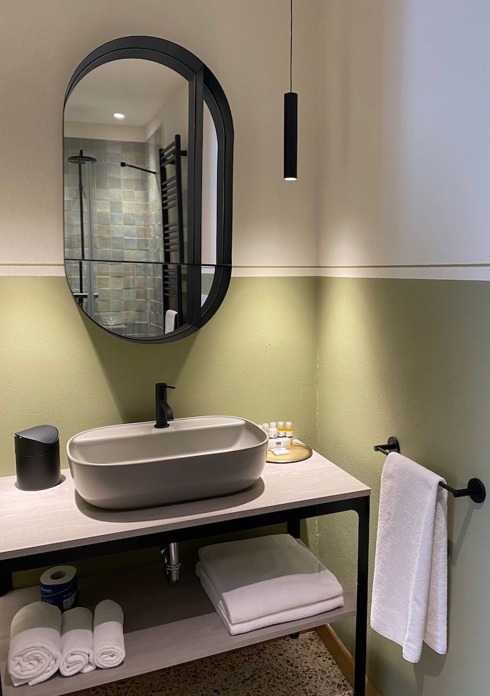 Palazzo Essenza Deluxe Double Room 18