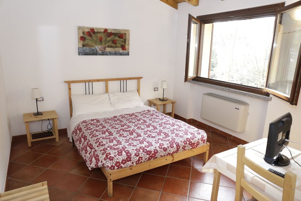Double or Twin Room (Breakfast Excluded)