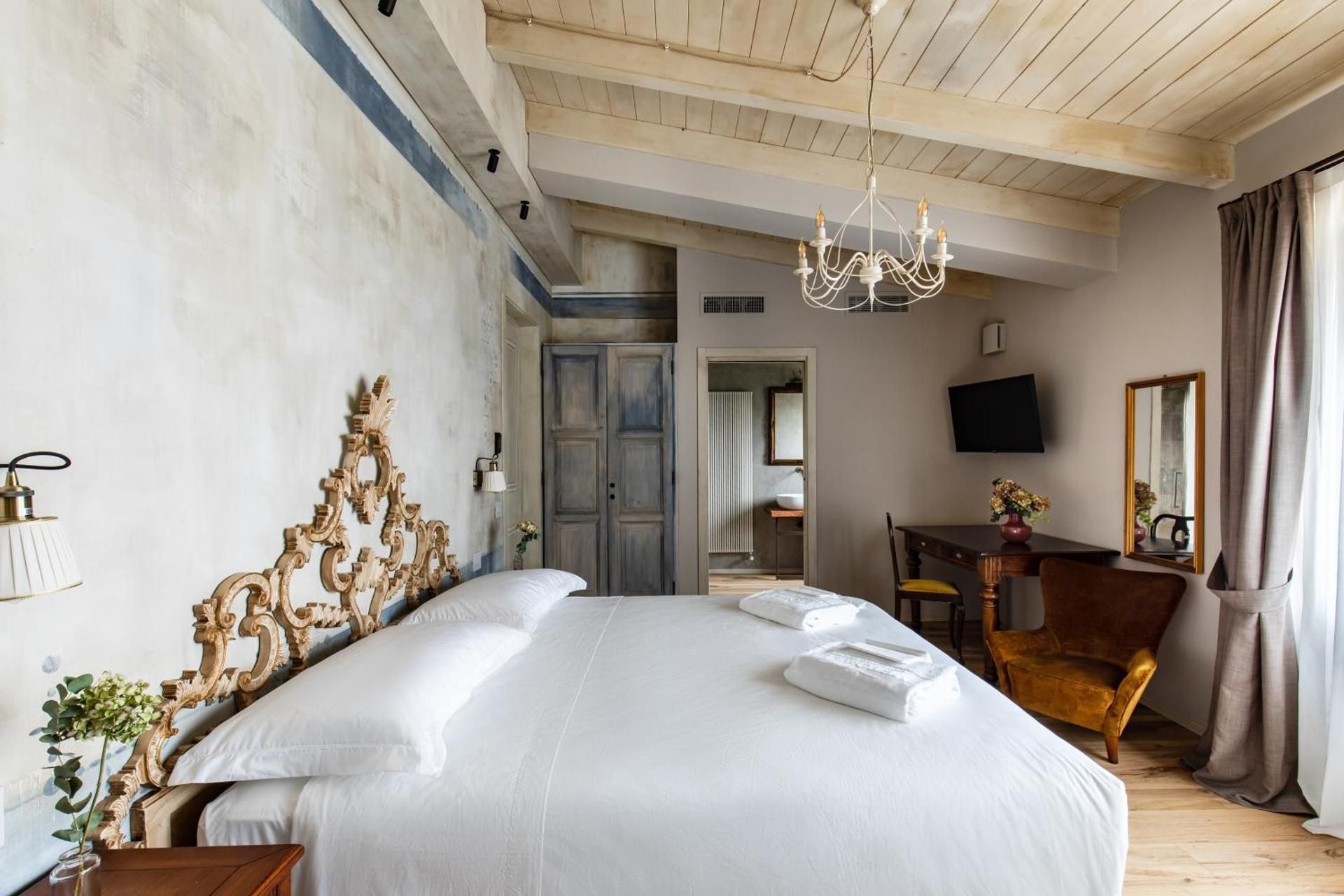 King Room with Garden View