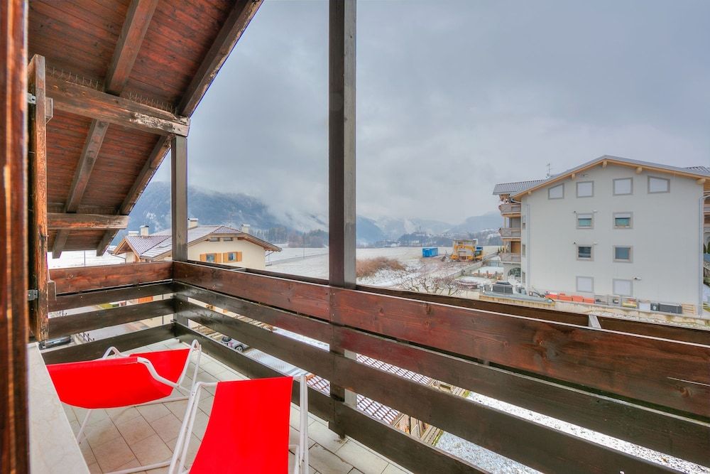 Standard Apartment, Multiple Beds, Mountainside (Cavalese Few Min From Ski a31)