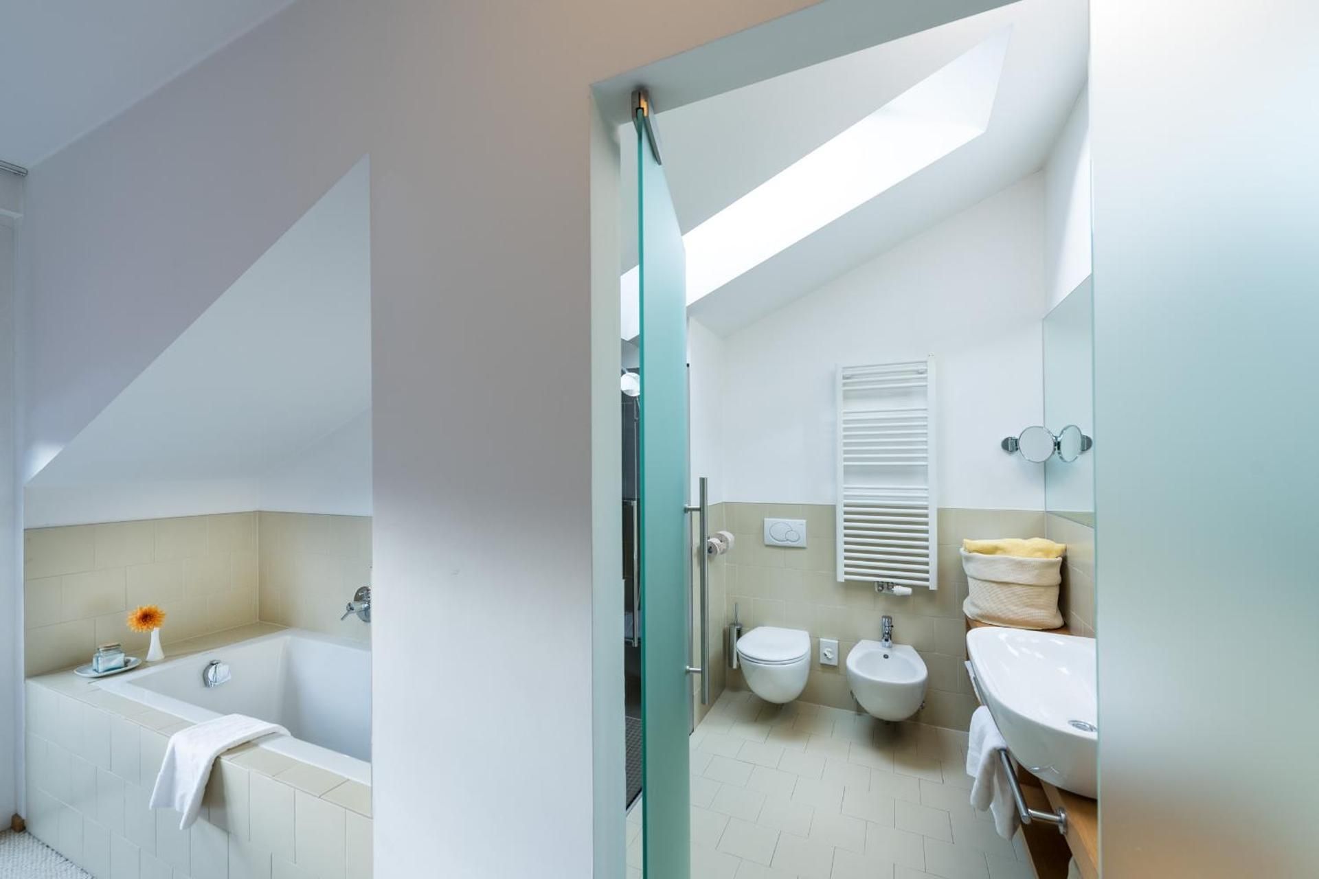 Junior Suite with Garden View