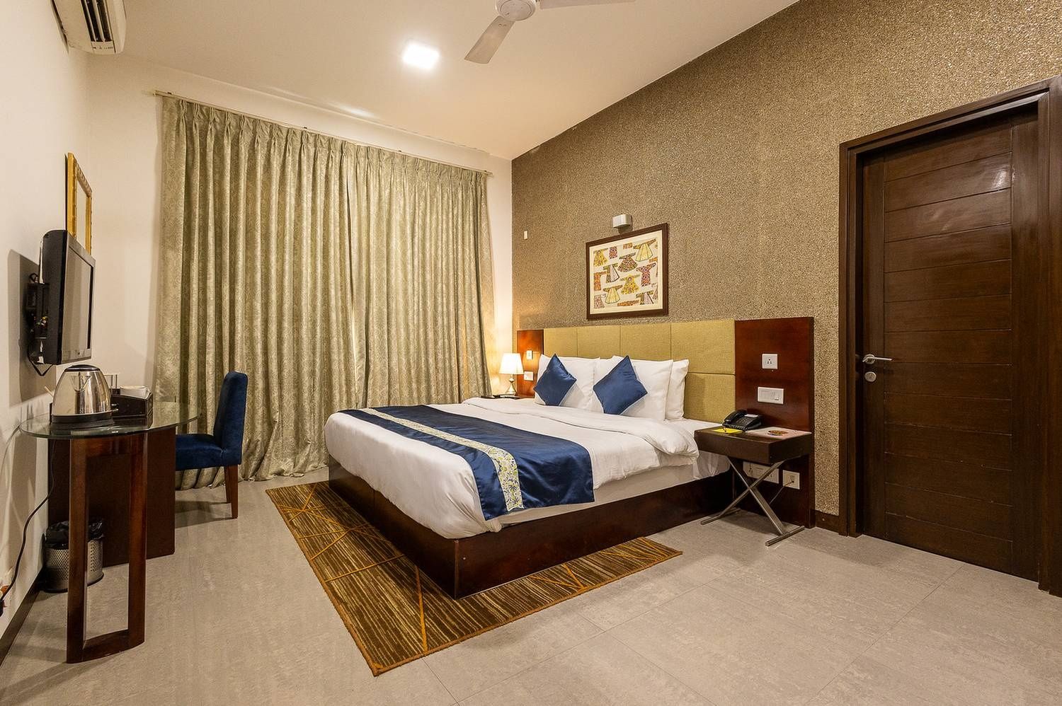 undefined Hotel 91 Golf Course Road 5