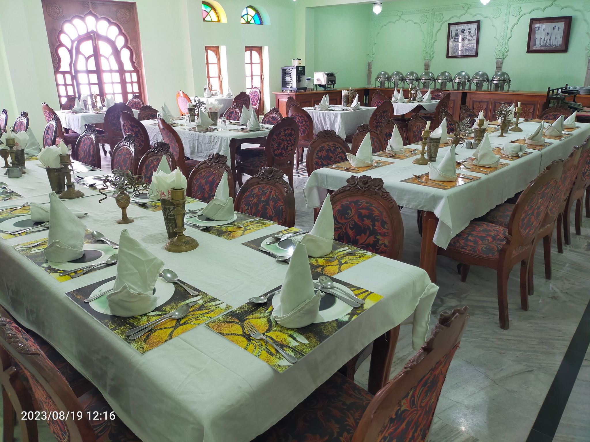 Food & Dining
