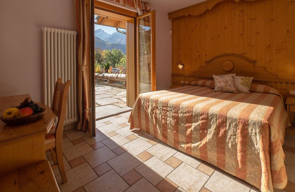 Comfort Double Room, Garden View