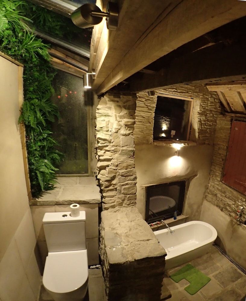 The Lodge Rooms Double Room (The Coal Store) 4