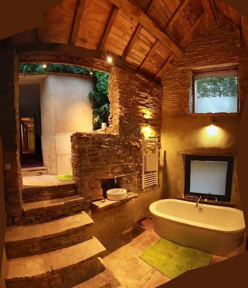 The Lodge Rooms Double Room (The Coal Store) 6