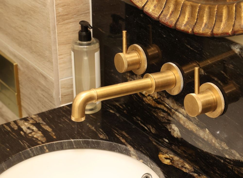 Arthurs Suite, Accessible, Ensuite (Superking & single ) 3