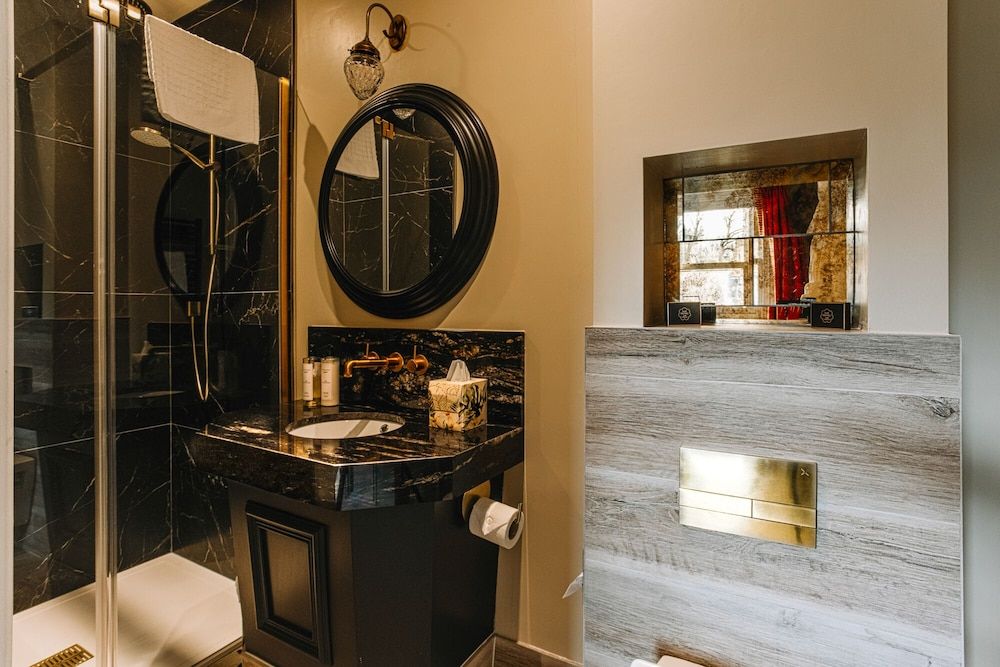 Arthurs Double Room, Ensuite (Double bed 1,4) 4