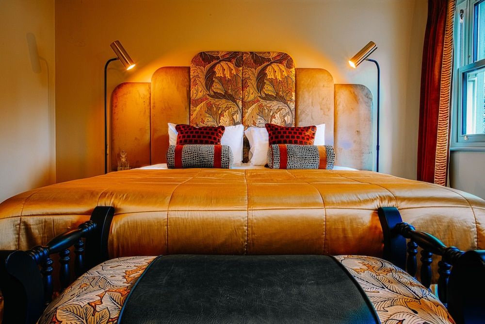 Arthurs Suite, Accessible, Ensuite (Superking & single ) 2